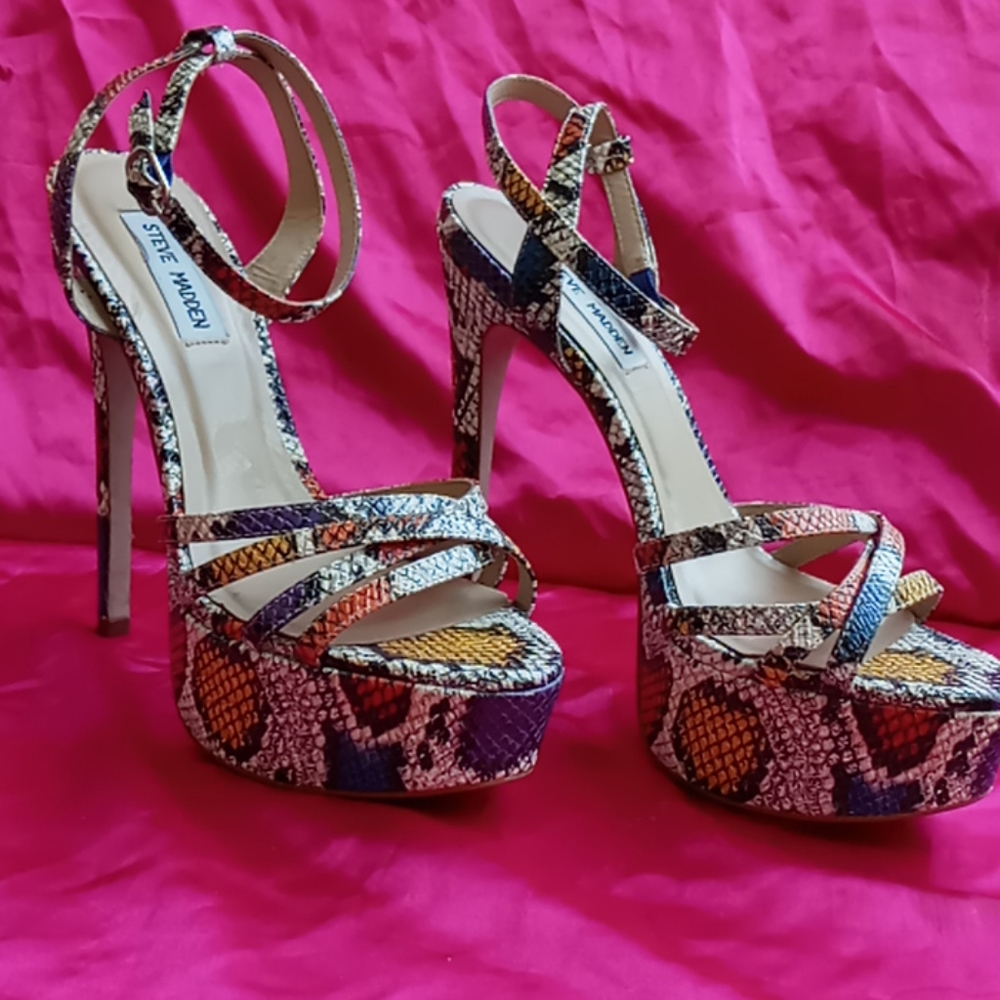 Shoes - Picture 2 of 4